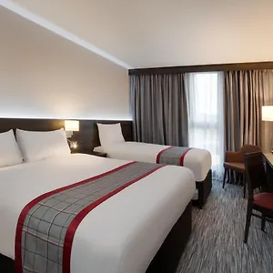 4* فندق رامادا باي ويندهام إيست